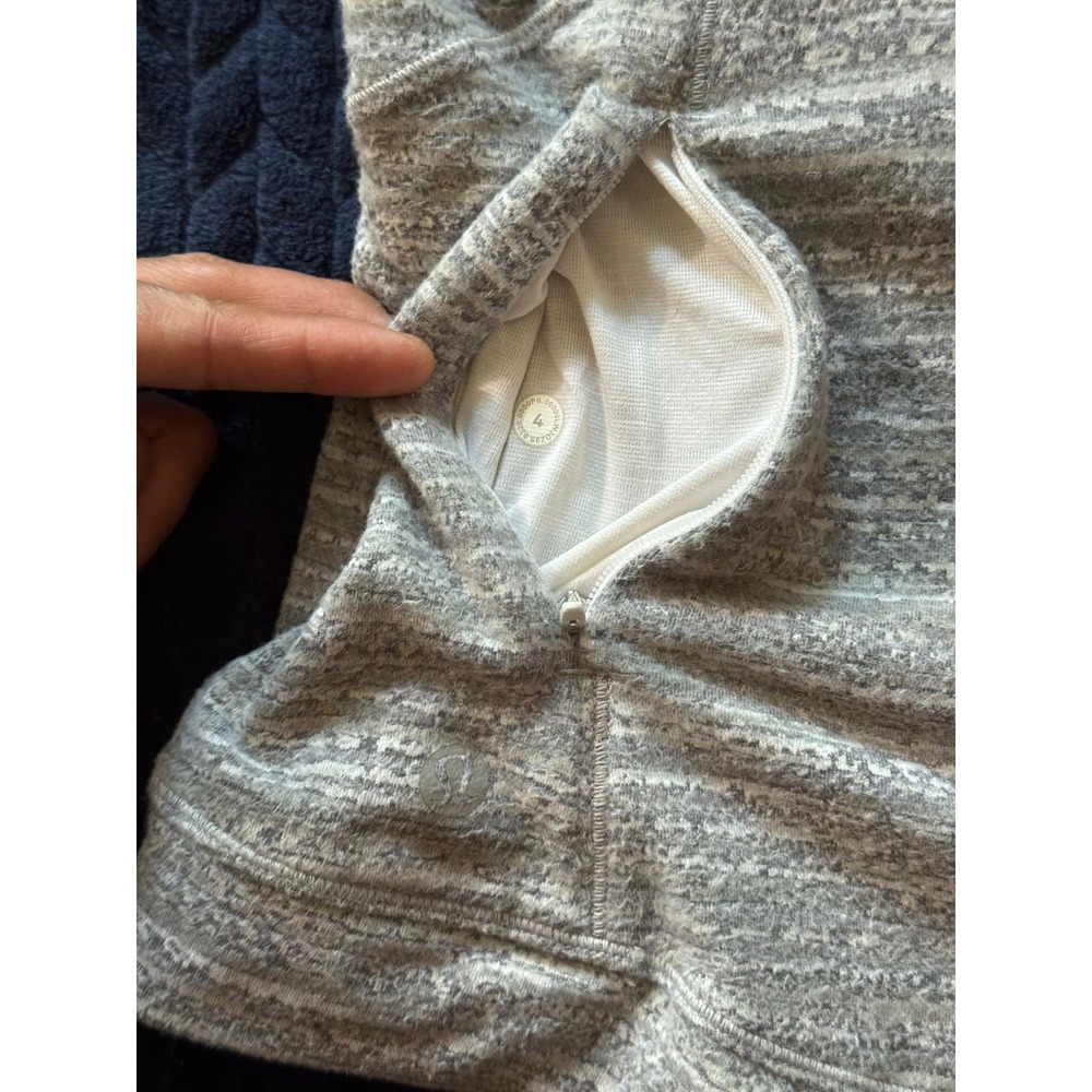 Lululemon Define Pullover Long Sleeve Athletic To… - image 3